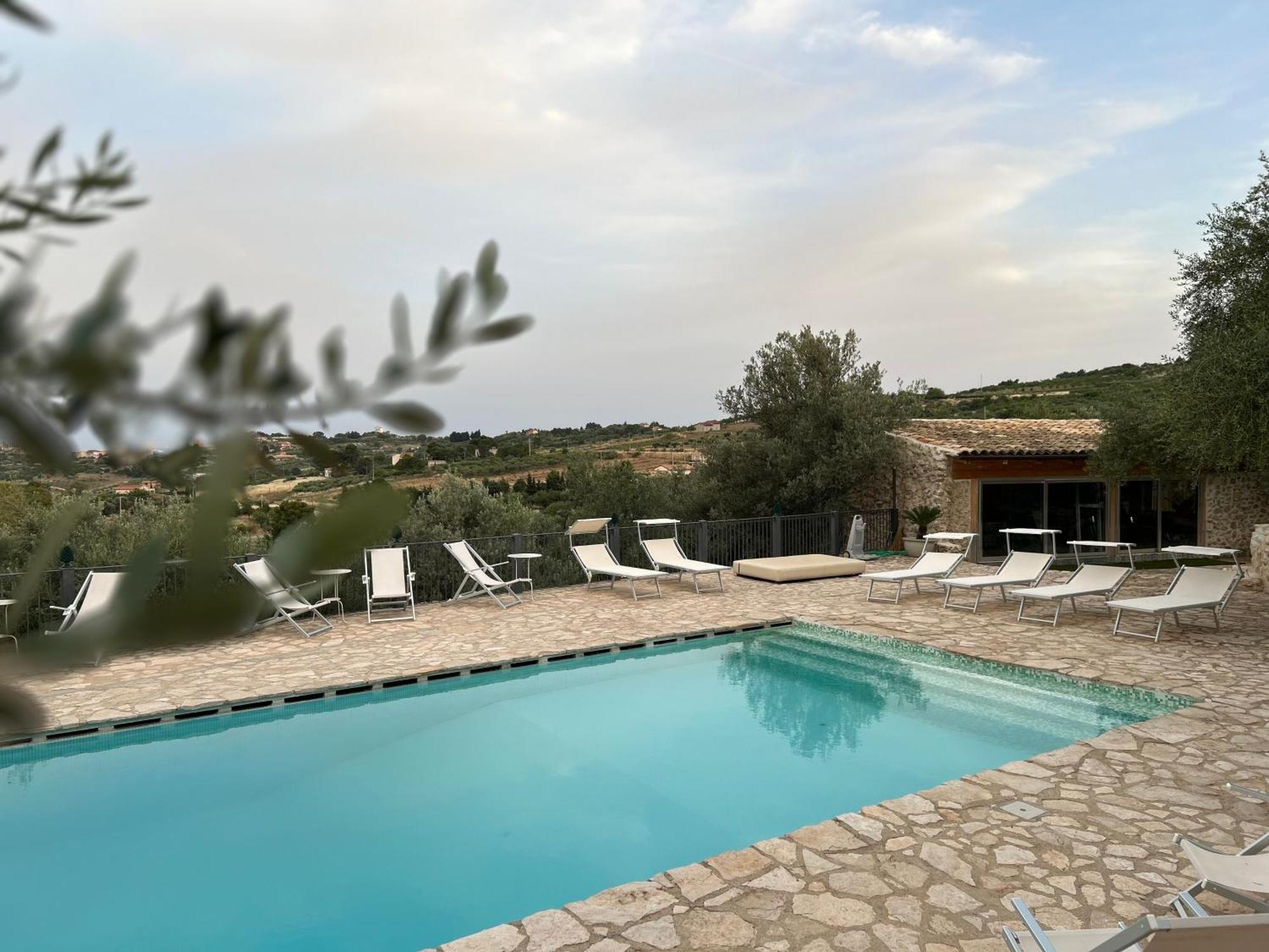 Roba Degli Ulivi Bed & Breakfast Agrigento Eksteriør bilde