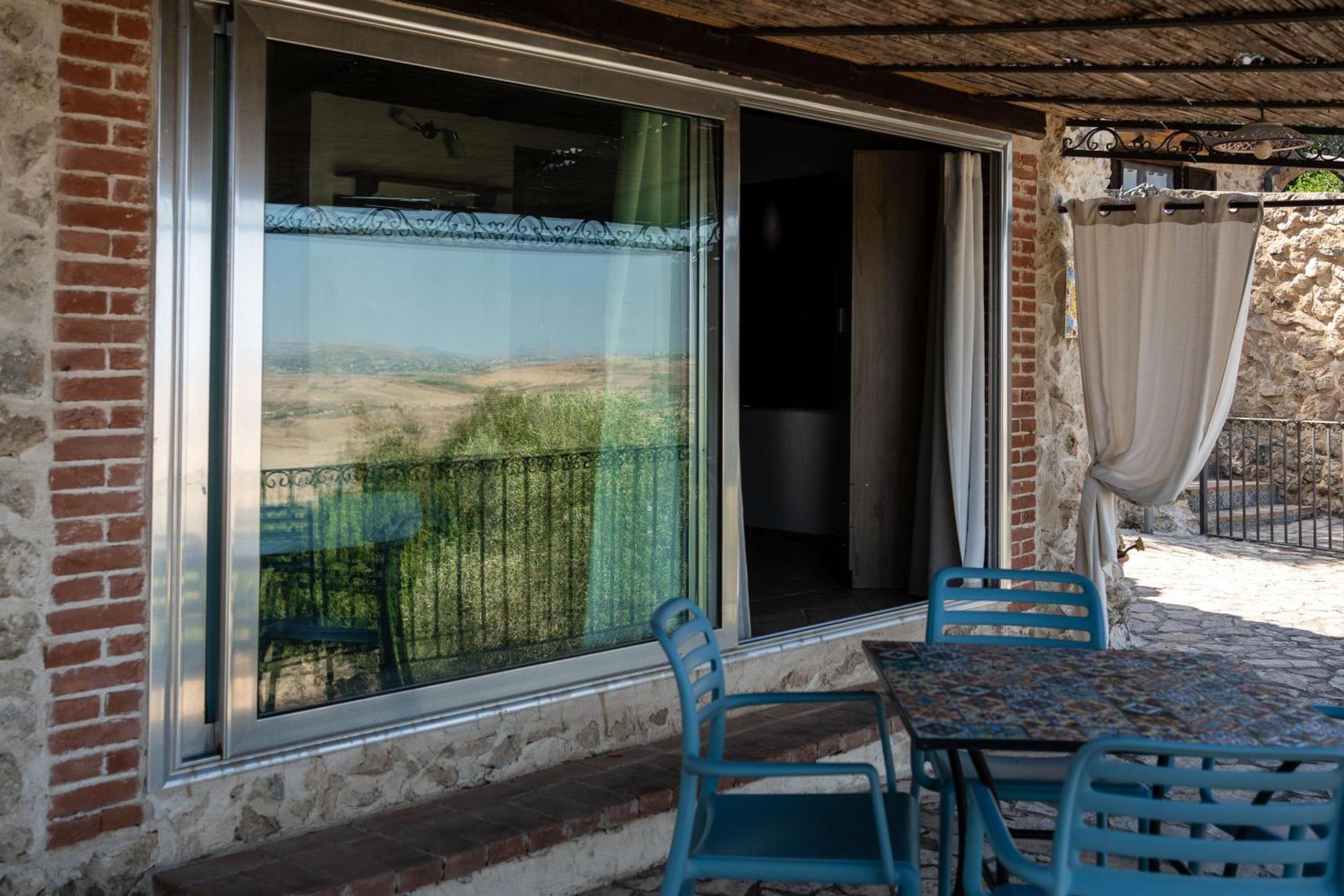 Roba Degli Ulivi Bed & Breakfast Agrigento Eksteriør bilde
